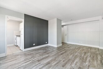 5858 N Sheridan Rd in Chicago, IL - Building Photo - Building Photo