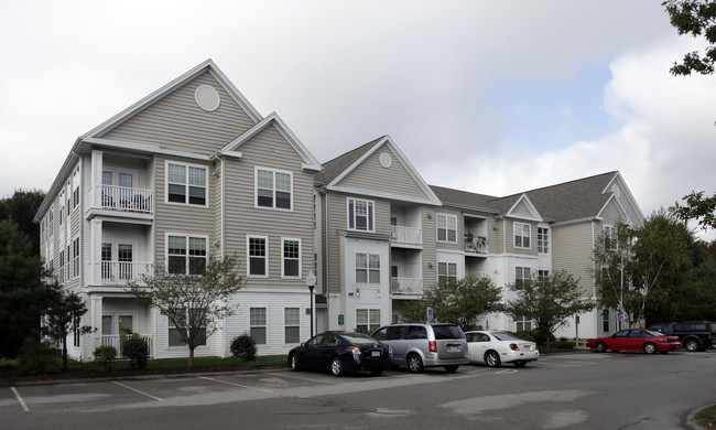 Woodlands at Abington Station in Abington, MA - Building Photo - Building Photo