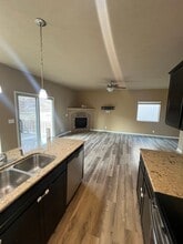 14051 Wood Valley Dr in Omaha, NE - Building Photo - Building Photo