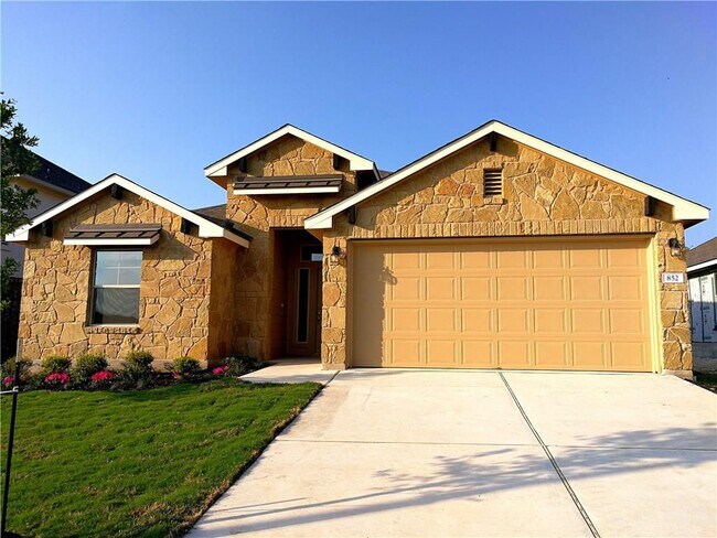 property at 852 Winnsboro Dr