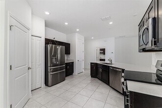 1121 Deepwater Cir in Eagle Lake, FL - Building Photo - Building Photo