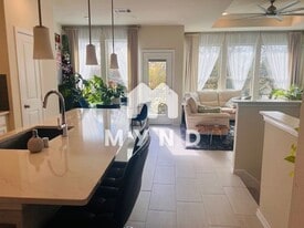10965 Cannes Memorial Dr in Houston, TX - Building Photo