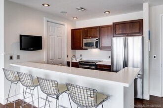 100 Andalusia Ave-Unit -PH-1 in Coral Gables, FL - Building Photo - Building Photo