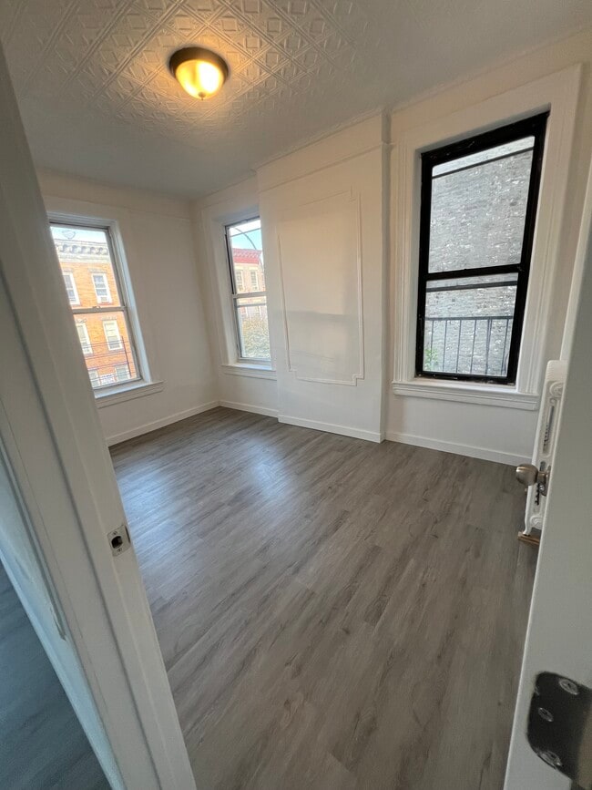 506 52nd St in Brooklyn, NY - Foto de edificio - Building Photo