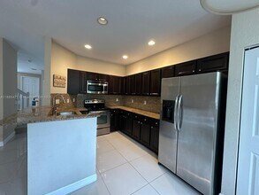 1026 NE 207th Terrace in Miami, FL - Building Photo - Building Photo