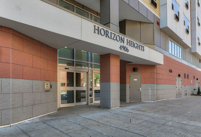 Horizon Heights in West New York, NJ - Building Photo - Building Photo