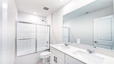 2421 Apex Ave in Grand Prairie, TX - Building Photo - Building Photo