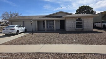 10932 George Archer Dr in El Paso, TX - Building Photo