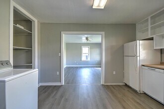 304 N Hardin St in Greeneville, TN - Building Photo - Building Photo