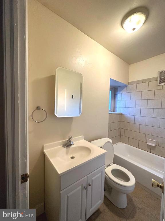 3900 Terrace St in Philadelphia, PA - Building Photo - Building Photo