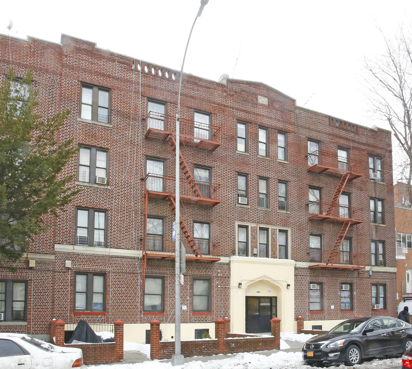 3821 18th Ave in Brooklyn, NY - Building Photo