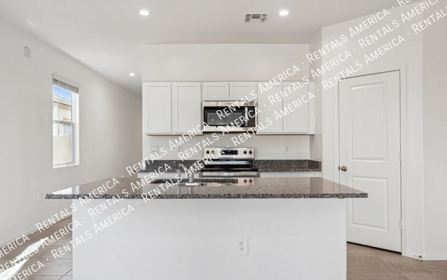 4989 E Umber Rd in San Tan Valley, AZ - Building Photo - Building Photo