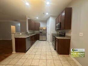 115 Arabian Way in Simpsonville, SC - Building Photo - Building Photo