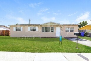 6532 Eaton St in Hollywood, FL - Building Photo