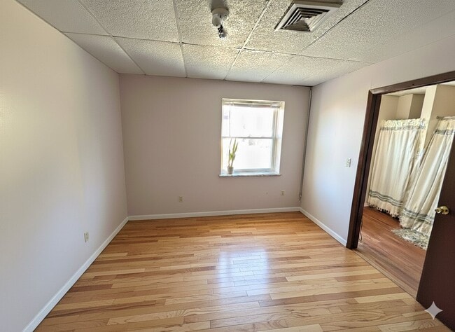 5901 Bryant St