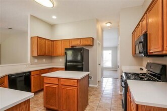 1019 Bonanza Dr in Arlington, TX - Building Photo - Building Photo