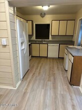 629 E Manzanita Dr in Phoenix, AZ - Foto de edificio - Building Photo