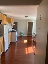 247 Bennington St, Unit 3 photo'