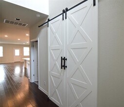 212 Magna Ln in Liberty Hill, TX - Building Photo - Building Photo