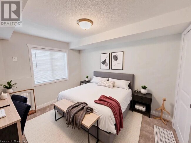 185 Windale Crescent in Kitchener, ON - Building Photo - Building Photo