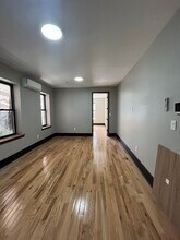 23 Reed St, Unit 5 in Jersey City, NJ - Building Photo - Building Photo