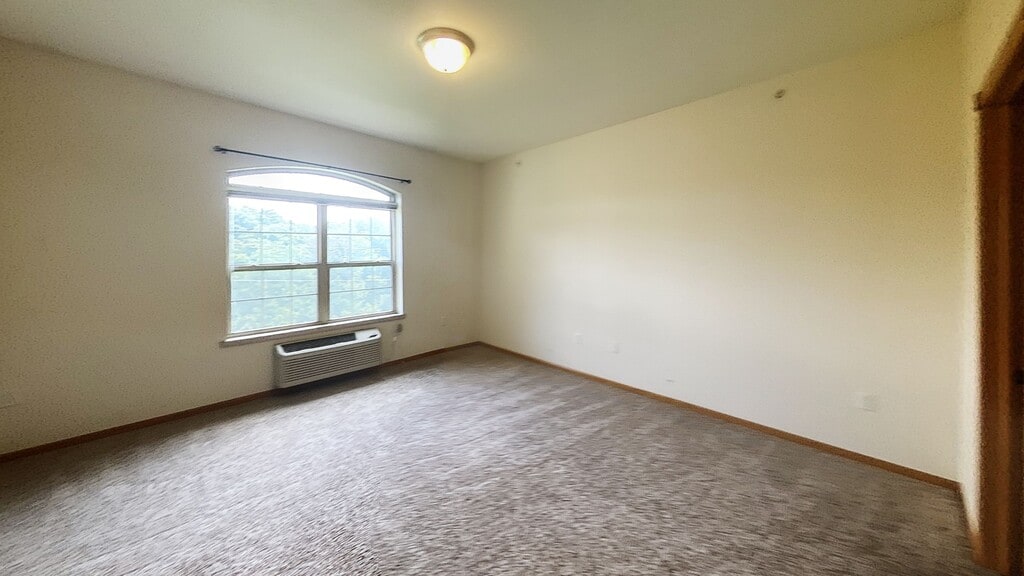 Stratford Place Luxury Apartments in Baraboo, WI