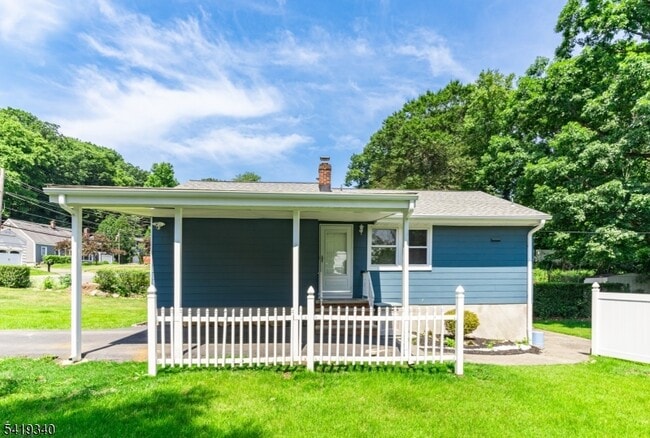 80 White Meadow Rd in Rockaway, NJ - Building Photo - Building Photo