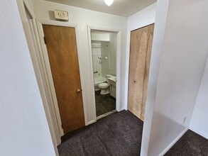 15108 Euclid Ave in East Cleveland, OH - Building Photo - Building Photo