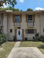 11703 Wesson Cir W in Tampa, FL - Building Photo