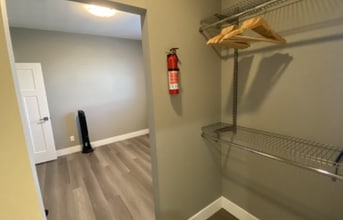 612 Lambert Ave in Nanaimo, BC - Building Photo - Building Photo