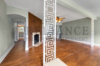 9306 W Maple St in Wichita, KS - Building Photo - Building Photo