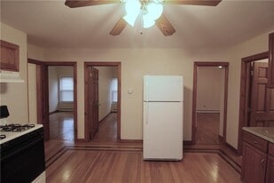 1 Borden St in Pawtucket, RI - Building Photo