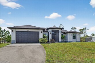 2326 6th Ave SE in Naples, FL - Building Photo - Building Photo