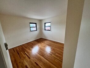 9452 W Glenlake Ave in Rosemont, IL - Building Photo - Building Photo