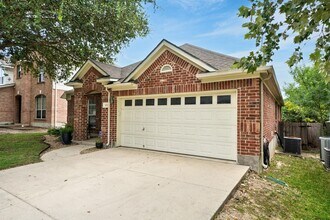 520 Ginsberg Dr in Schertz, TX - Building Photo - Building Photo