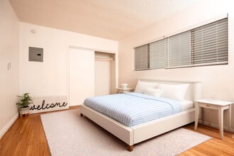 1522 N Harvard St in Santa Monica, CA - Building Photo - Building Photo