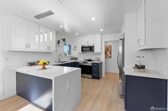 1900 Osage Ave in Hayward, CA - Building Photo - Building Photo