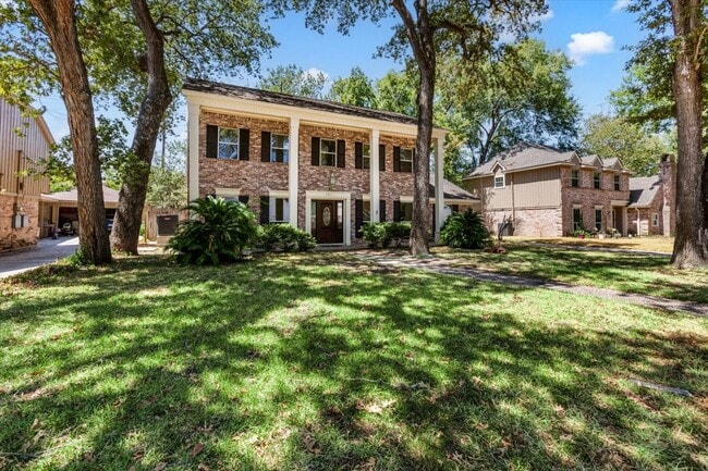 property at 751 Langwood Dr