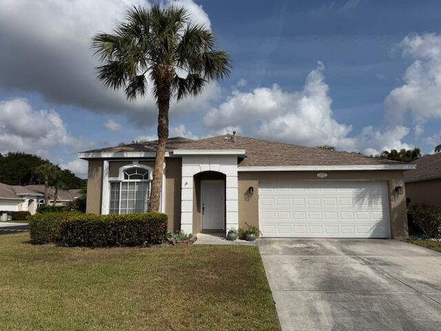 2509 SE Springtree Pl in Stuart, FL - Building Photo