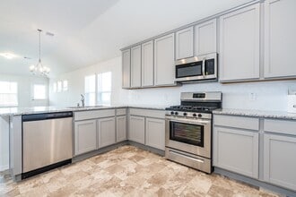 40354 Bay Warbler Wy, Unit 438 in Magnolia, TX - Building Photo - Building Photo