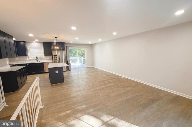 9000 Marcellas Dr