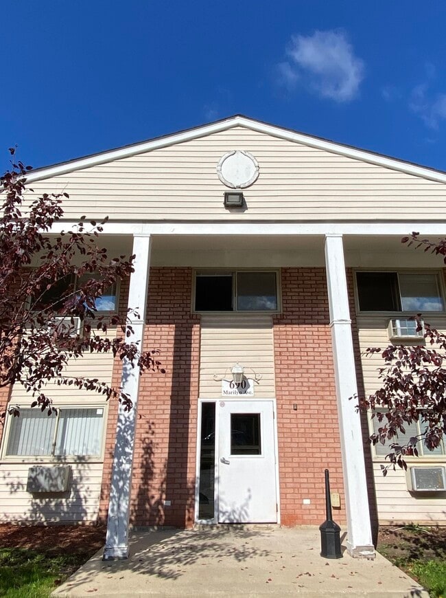 property at 690 Marilyn Ave