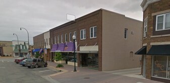 109 N 3rd St, Unit 202 in Marshall, MN - Building Photo