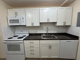 82 Gardner St, Unit 4B in Boston, MA - Building Photo