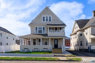 259 Laurel Ave in Bridgeport, CT - Building Photo