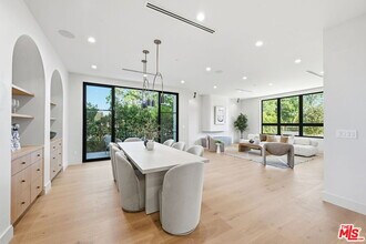 16643 Addison St in Los Angeles, CA - Building Photo - Building Photo