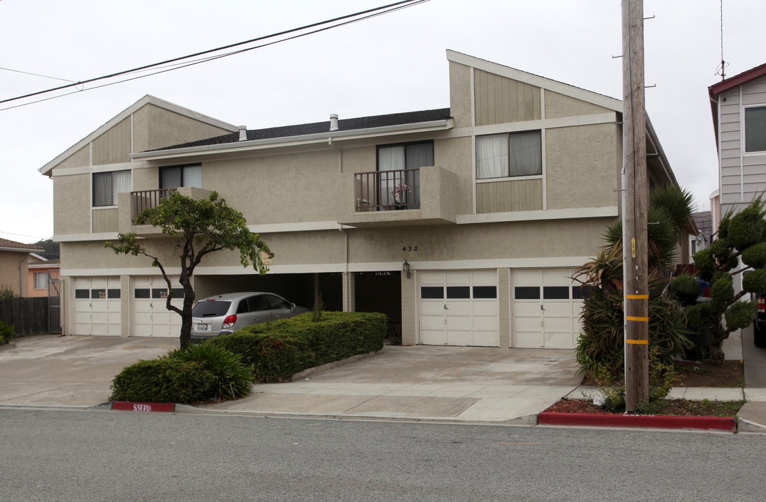 432 Commercial Ave in South San Francisco, CA - Foto de edificio