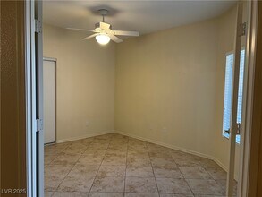 2855 Grande Valley Dr in Las Vegas, NV - Building Photo - Building Photo