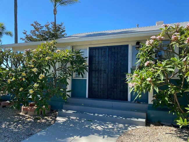 2704 Landis St in San Diego, CA - Building Photo - Building Photo