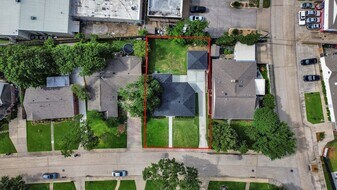 6249 Locke Ln in Houston, TX - Building Photo